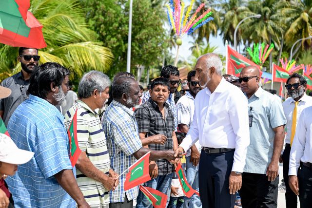 STO medhuverikkoh mirus gehnnaanee kandoodhoo viyafaari thakah dhathi nuvaane gothah: Raees