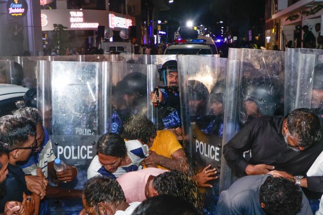 Muzaaharaa control kurumah baaruge beynun kuree keitheri kamaa professional kamaa eki: Fuluhun