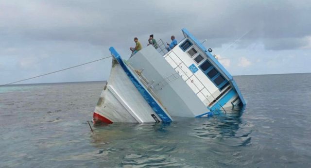 Mudhaa baru kohggen faresmaathodaa ah dhathuru kuri boat eh farah araa adiyah dhanee