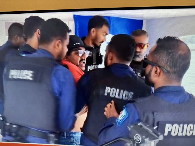 Masveringe ihuthijaajuge the'rein MP mauroof hayyaru koffi