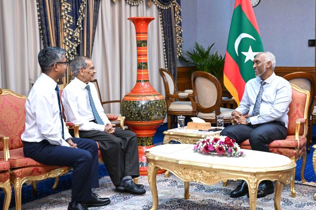 Zahir hussain akee thauleemee dhaairaa kuri eruvumah gina massaikkaiy thakeh kurehvvi beyfulheh: Raees