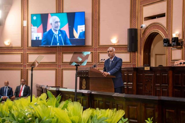 Dhaulathuge reserve gai billion dollar, miee thaareekhu gai ves ehmme mahchah dhiya faharu: Raees