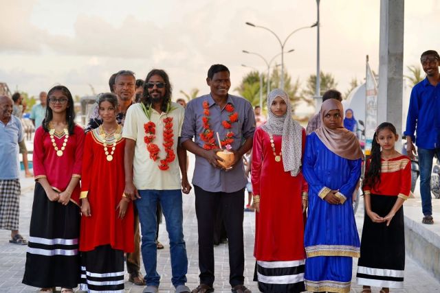 Dhangethi ran gondi, anehka ves Hannaan ah