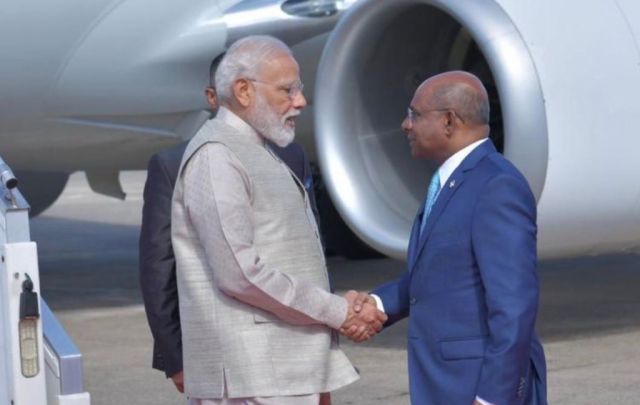Modi ge thaareekhee kaamiyaabee aa gulhigen shahidh ge maruhabaa