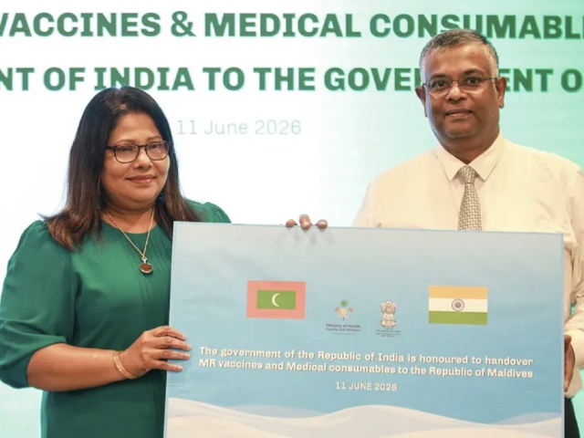 India in raajje ah 20,000 doze ge hima'biheege vaccine hadhiyaa koffi 