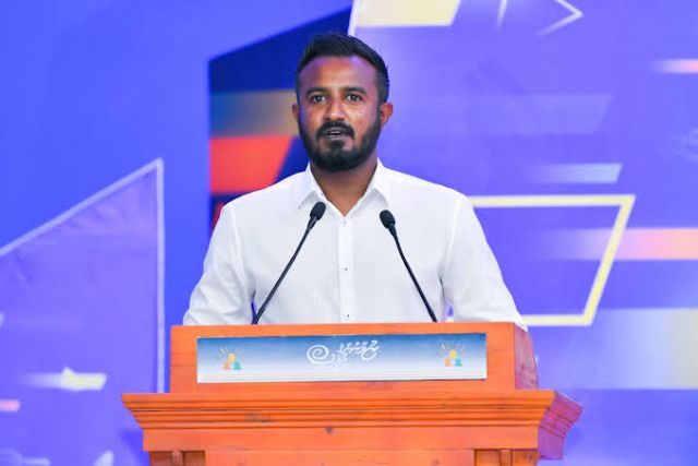 Hdh. atholhuge rah thakun board eh ekulavaalan kuraa massaikkai huttaalan angaifi