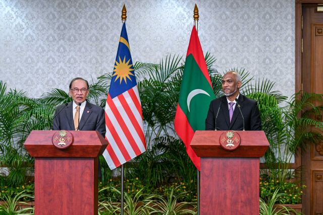 Raajje in edhunu gothah malaysia in 100 million dollar ge maalee ehee dhenee